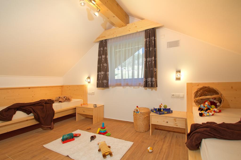 Ferienwohnung Stiflerhof Pfalzen Zimmer foto